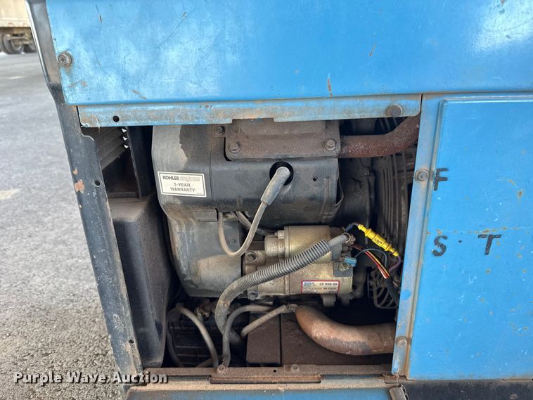 image for item ES5907 Miller Bobcat 250 welder/generator