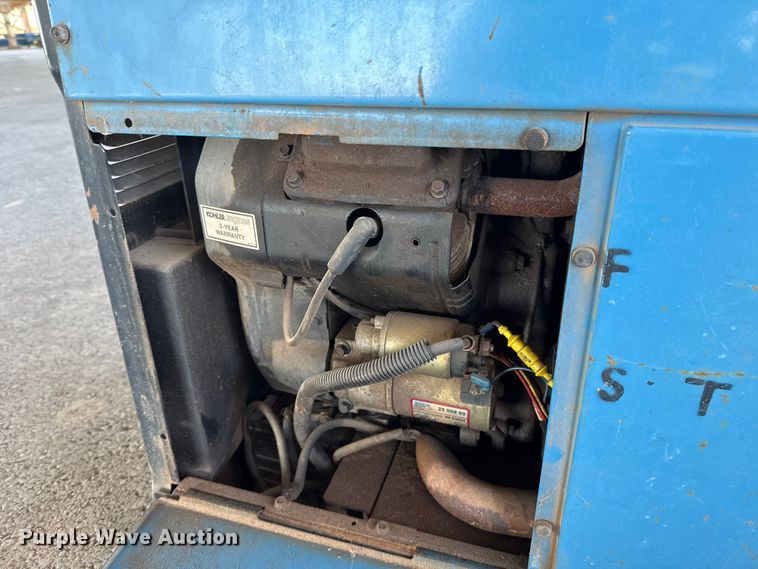 image for item ES5907 Miller Bobcat 250 welder/generator