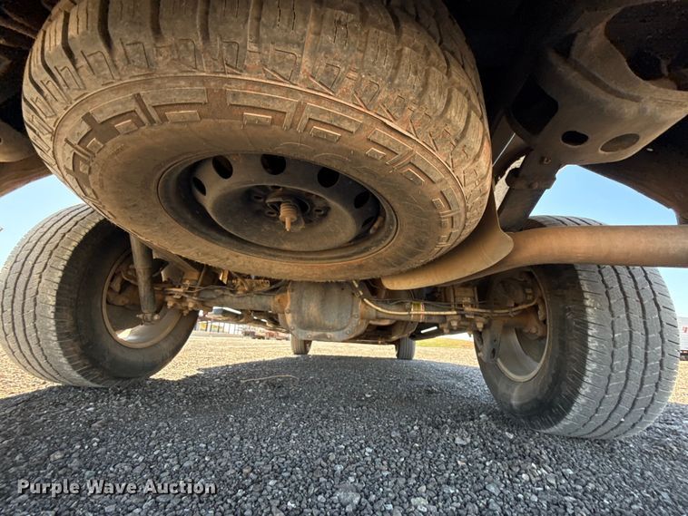 image for item ES5911 2020 Ford F150 XLT Crew Cab pickup truck