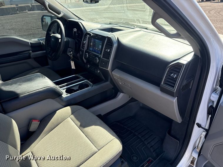 image for item ES5911 2020 Ford F150 XLT Crew Cab pickup truck