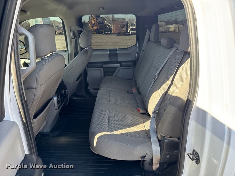 image for item ES5911 2020 Ford F150 XLT Crew Cab pickup truck