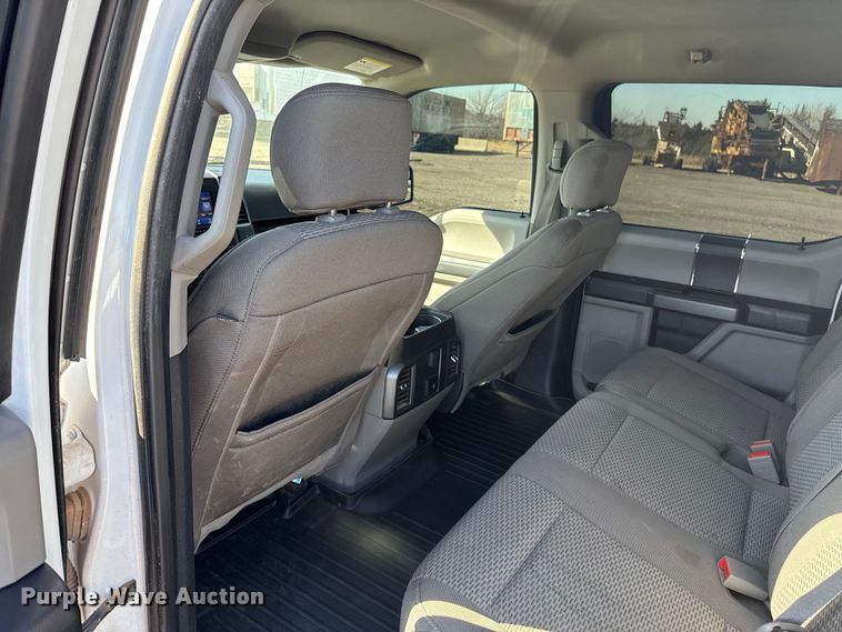 image for item ES5911 2020 Ford F150 XLT Crew Cab pickup truck