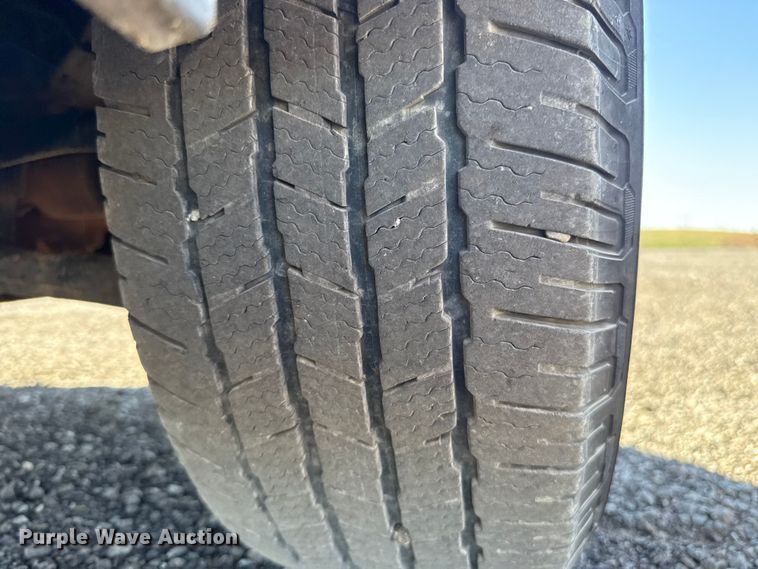 image for item ES5911 2020 Ford F150 XLT Crew Cab pickup truck