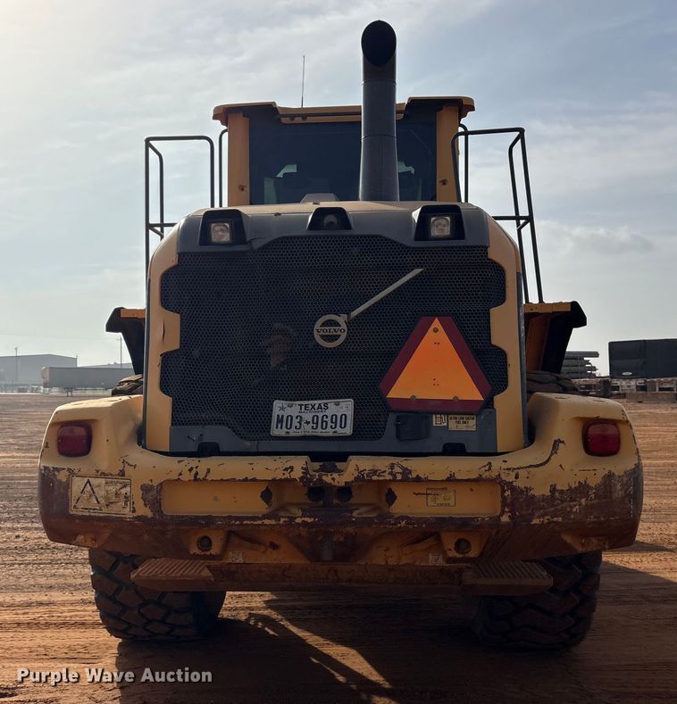 image for item ES8582 2013 Volvo L120G wheel loader