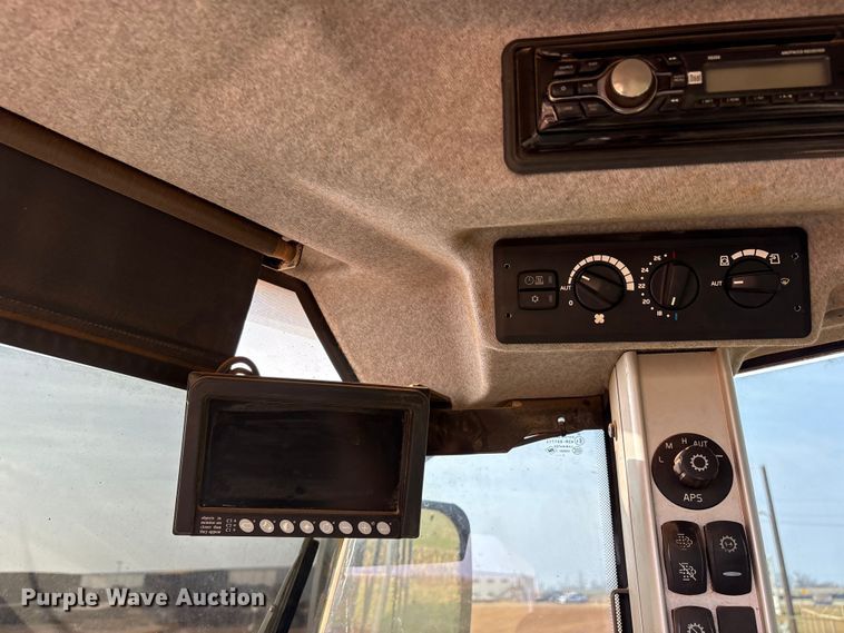 image for item ES8582 2013 Volvo L120G wheel loader