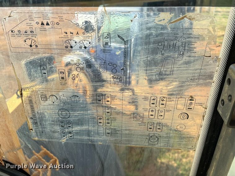 image for item ES8582 2013 Volvo L120G wheel loader