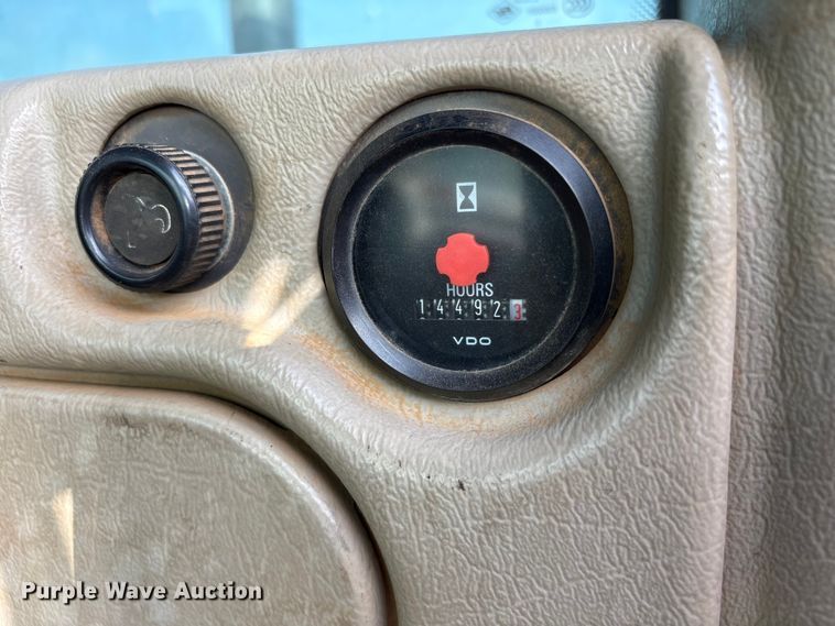 image for item ES8582 2013 Volvo L120G wheel loader