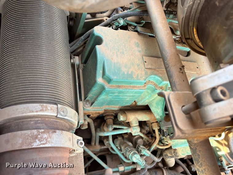 image for item ES8582 2013 Volvo L120G wheel loader