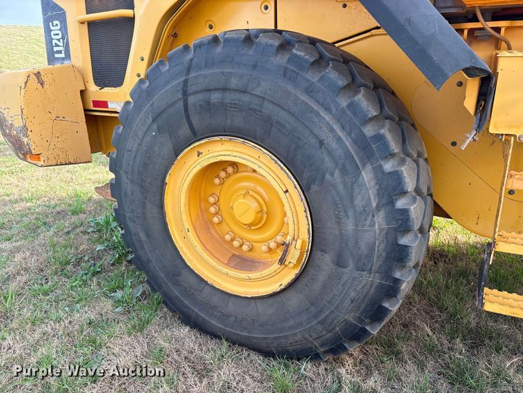 image for item ES8582 2013 Volvo L120G wheel loader