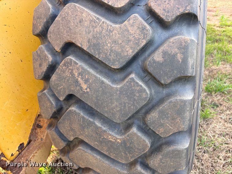 image for item ES8582 2013 Volvo L120G wheel loader