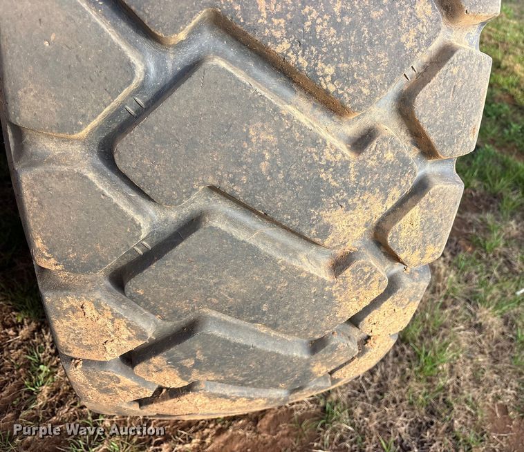 image for item ES8582 2013 Volvo L120G wheel loader
