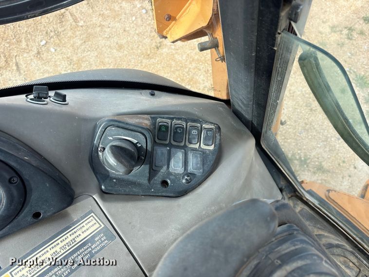 image for item ES8588 2012 Case 580 Super N backhoe