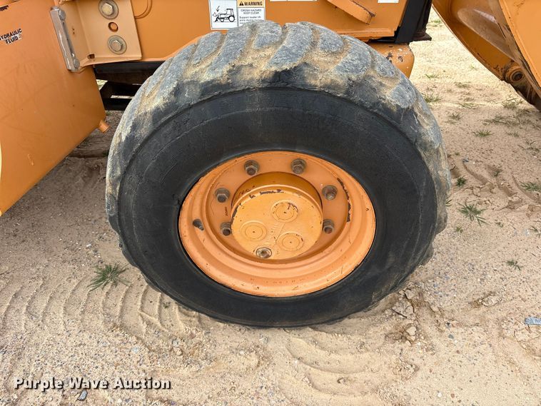 image for item ES8588 2012 Case 580 Super N backhoe