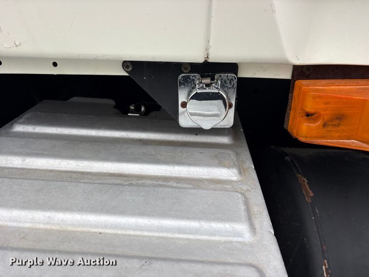 image for item ES8607 2007 Mack CV713 dump truck