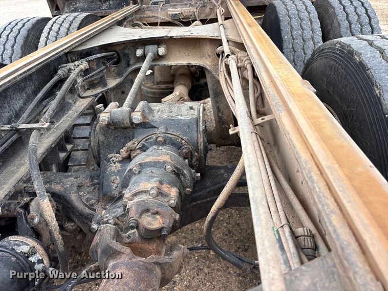 image for item ES8607 2007 Mack CV713 dump truck