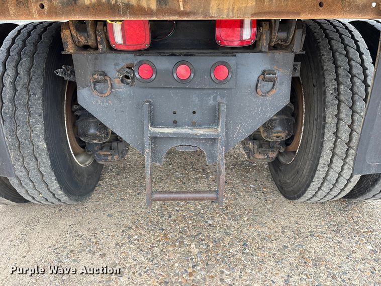 image for item ES8607 2007 Mack CV713 dump truck