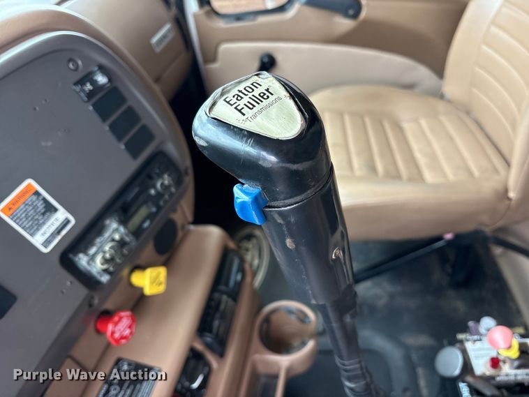 image for item ES8607 2007 Mack CV713 dump truck