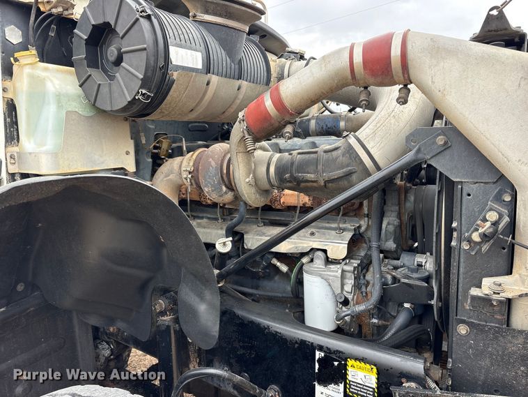 image for item ES8607 2007 Mack CV713 dump truck