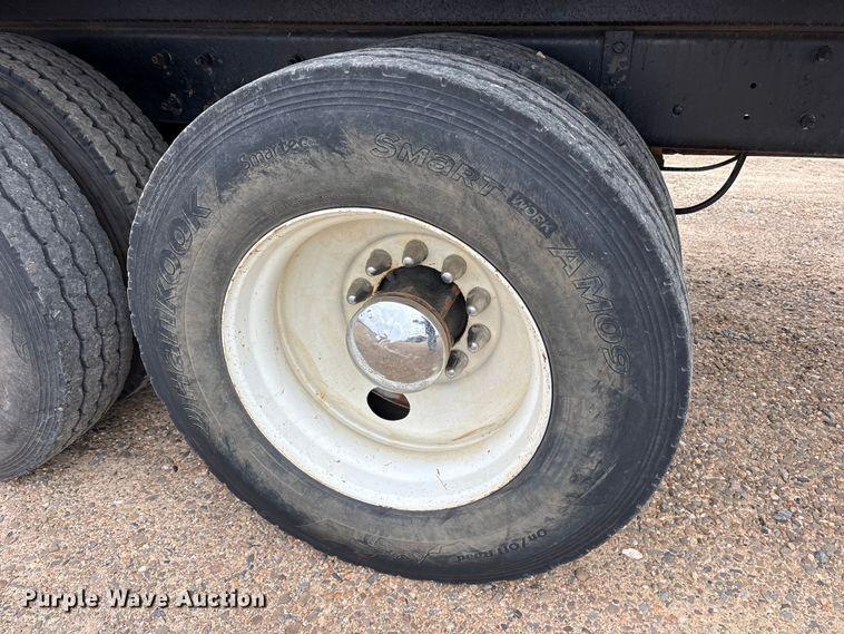 image for item ES8607 2007 Mack CV713 dump truck