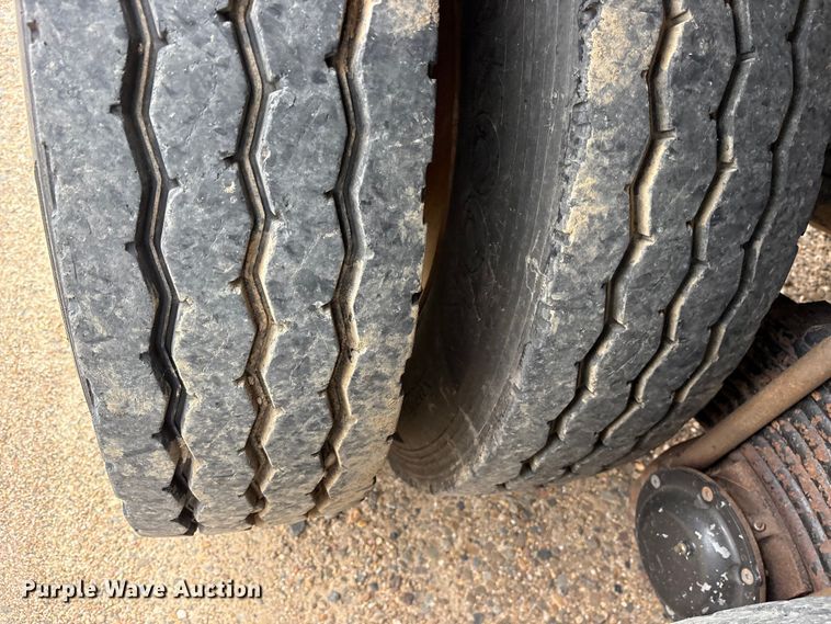 image for item ES8607 2007 Mack CV713 dump truck