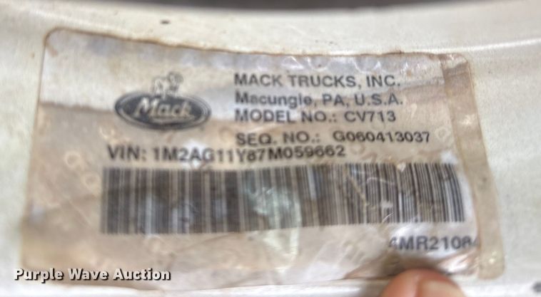 image for item ES8607 2007 Mack CV713 dump truck