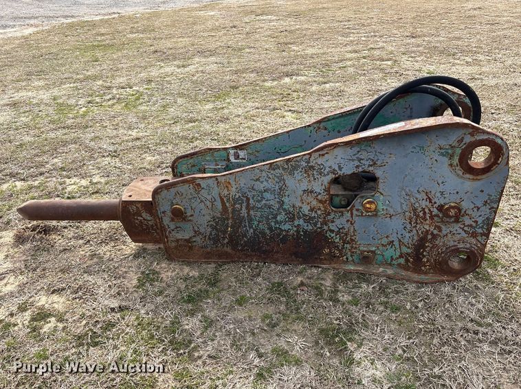 image for item ES8620 Komatsu 705 hydraulic breaker