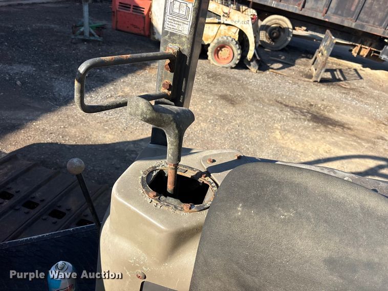 image for item ES8626 2006 Case 850K dozer