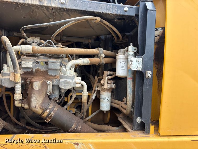 image for item ES8634 2018 John Deere 210G LC excavator