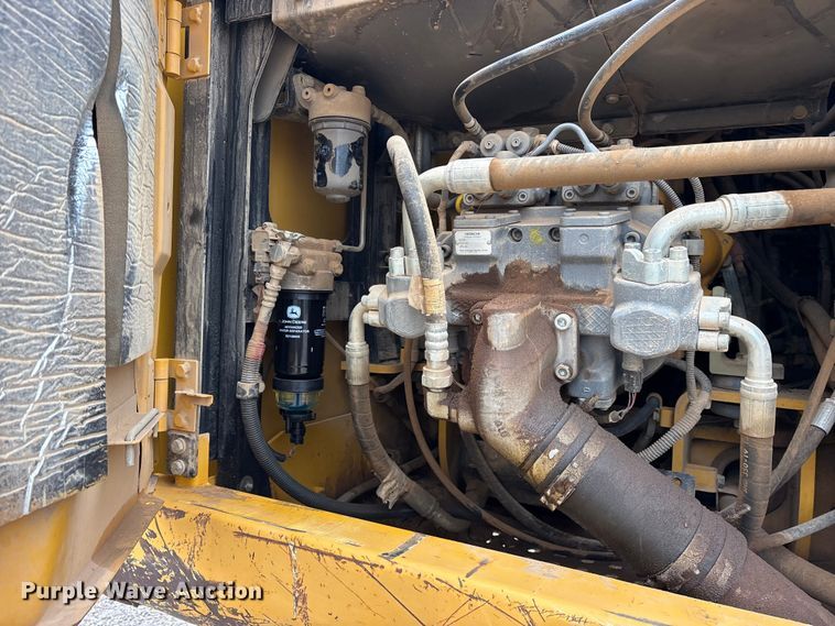 image for item ES8634 2018 John Deere 210G LC excavator