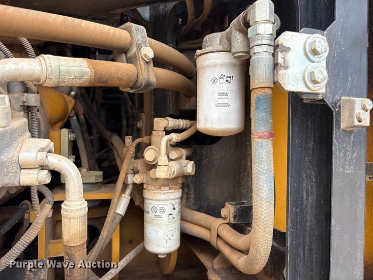 image for item ES8634 2018 John Deere 210G LC excavator