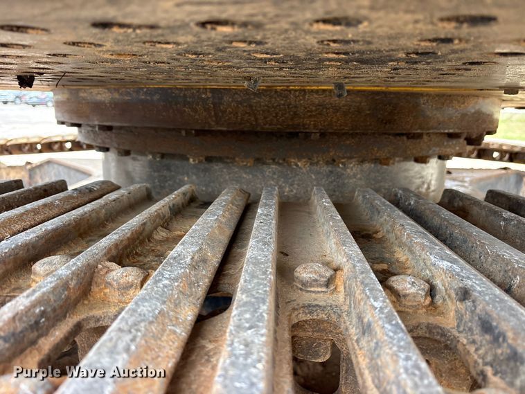 image for item ES8634 2018 John Deere 210G LC excavator