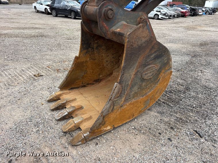 image for item ES8634 2018 John Deere 210G LC excavator