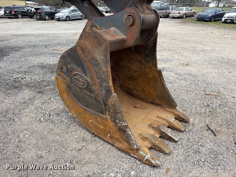 image for item ES8634 2018 John Deere 210G LC excavator
