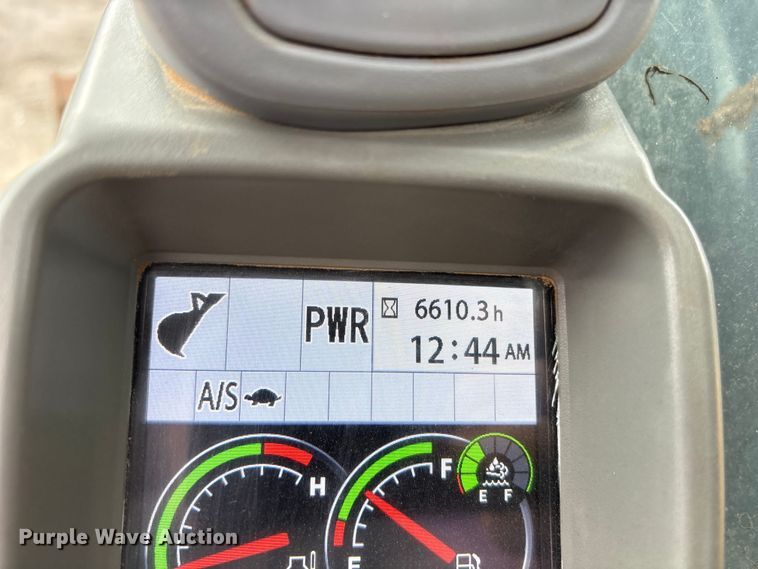 image for item ES8634 2018 John Deere 210G LC excavator