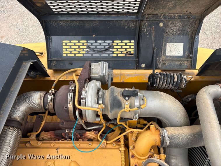 image for item ES8634 2018 John Deere 210G LC excavator