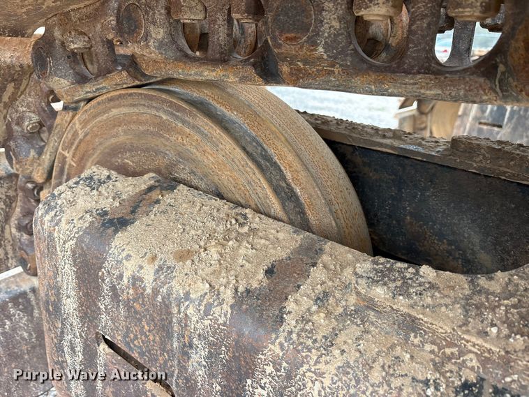 image for item ES8634 2018 John Deere 210G LC excavator