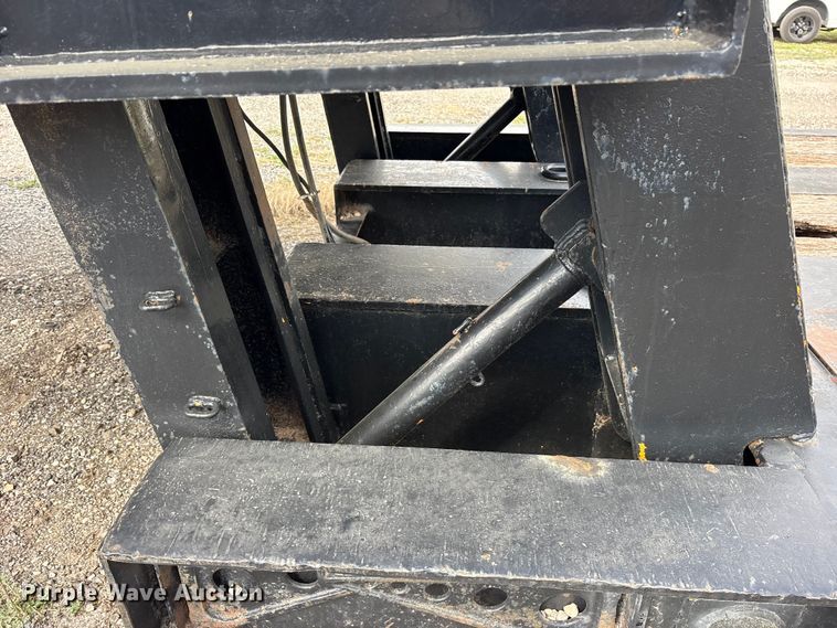 image for item ES8635 2015 True Texan Mfg lowboy equipment trailer