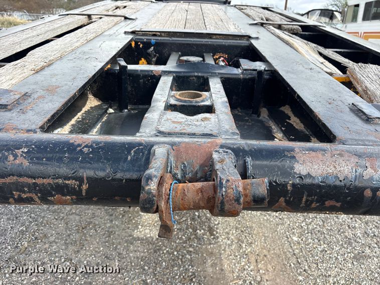 image for item ES8635 2015 True Texan Mfg lowboy equipment trailer