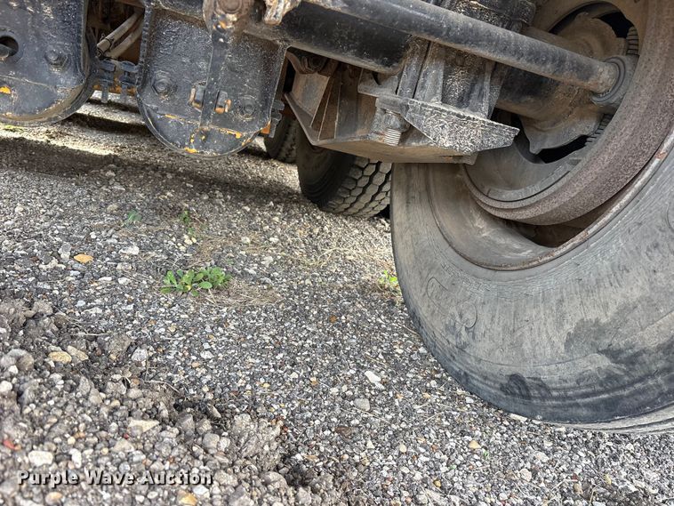 image for item ES8635 2015 True Texan Mfg lowboy equipment trailer