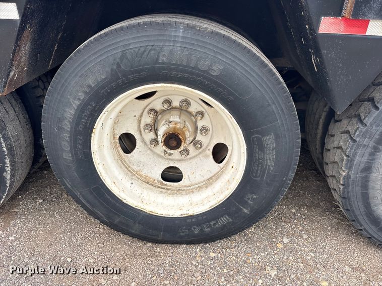 image for item ES8635 2015 True Texan Mfg lowboy equipment trailer