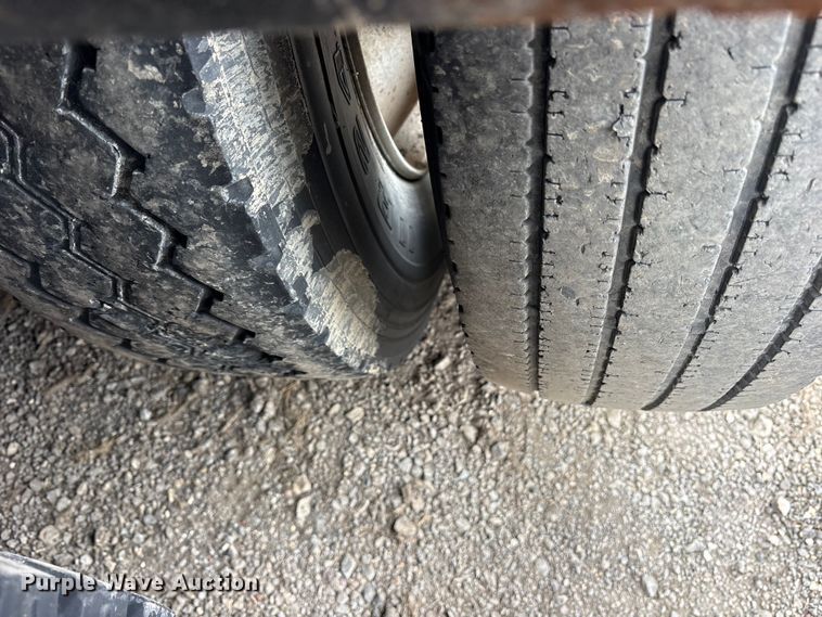 image for item ES8635 2015 True Texan Mfg lowboy equipment trailer