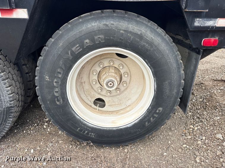 image for item ES8635 2015 True Texan Mfg lowboy equipment trailer