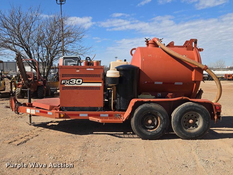 image for item ET1354 2005 Ditch Witch FX30S vacuum excavator