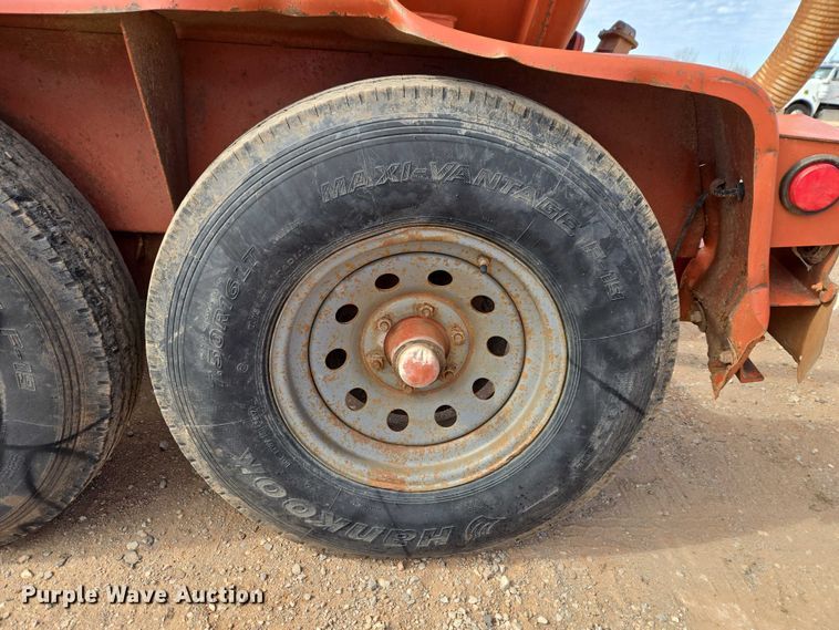 image for item ET1354 2005 Ditch Witch FX30S vacuum excavator