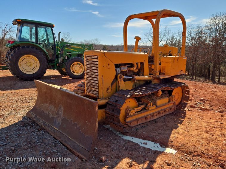 image for item ET1372 1979 International TD7E dozer