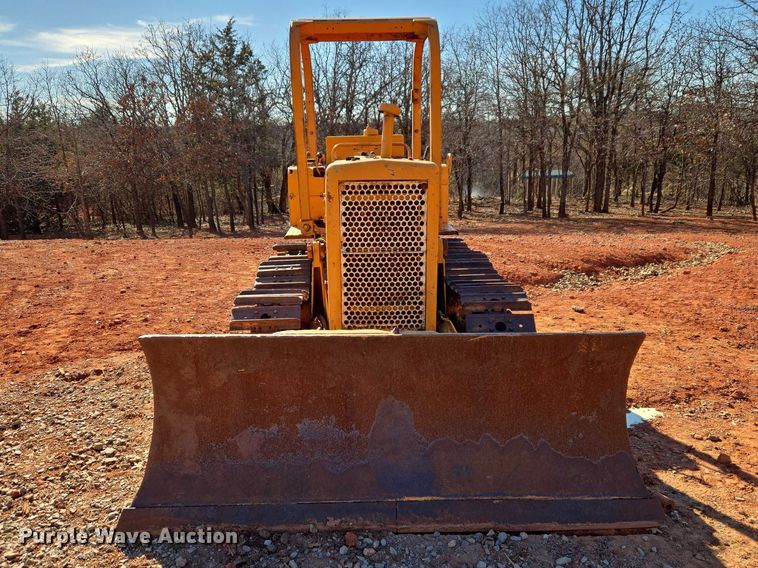 image for item ET1372 1979 International TD7E dozer