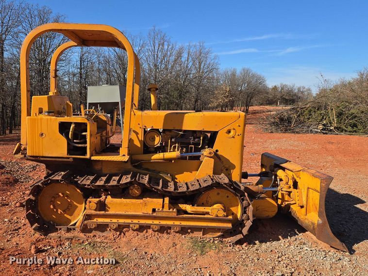 image for item ET1372 1979 International TD7E dozer