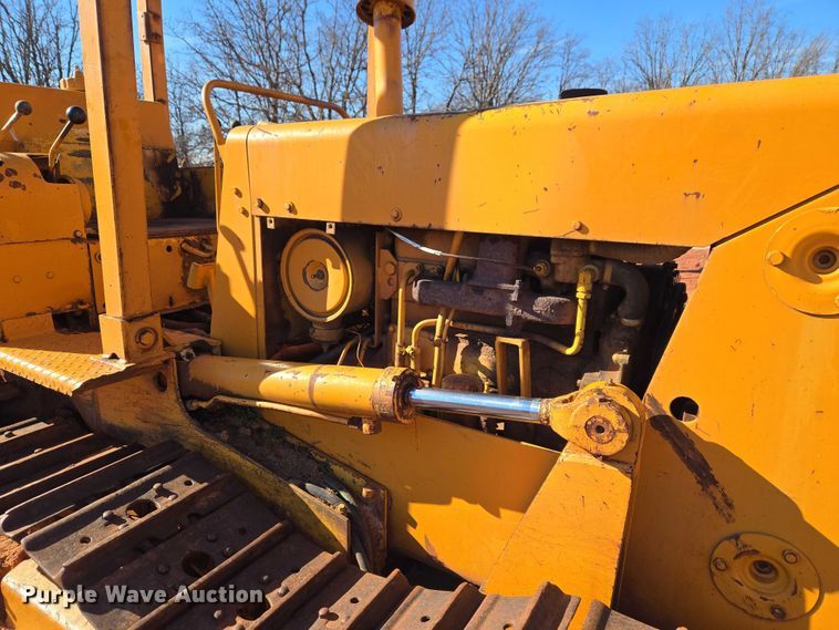 image for item ET1372 1979 International TD7E dozer