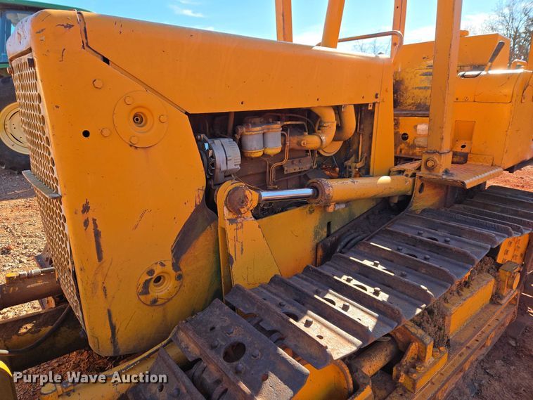 image for item ET1372 1979 International TD7E dozer