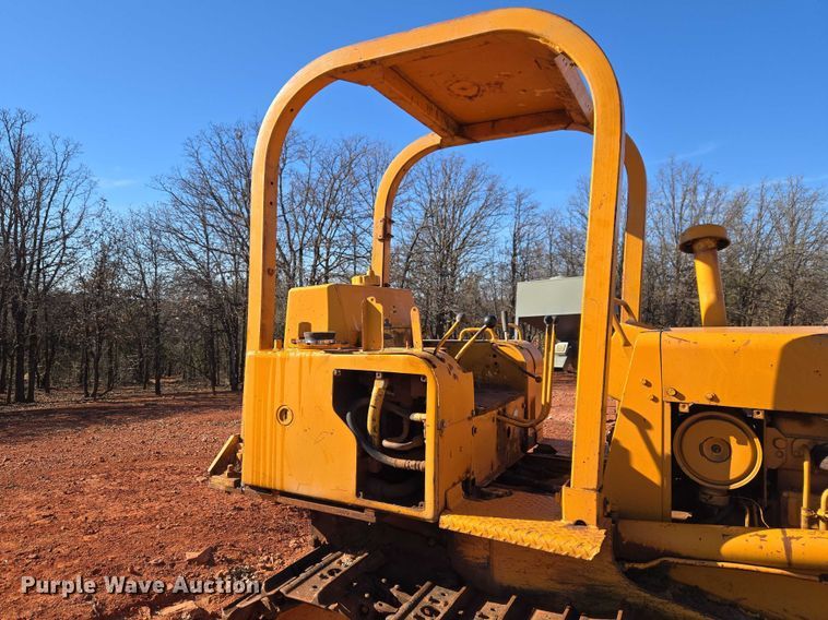 image for item ET1372 1979 International TD7E dozer
